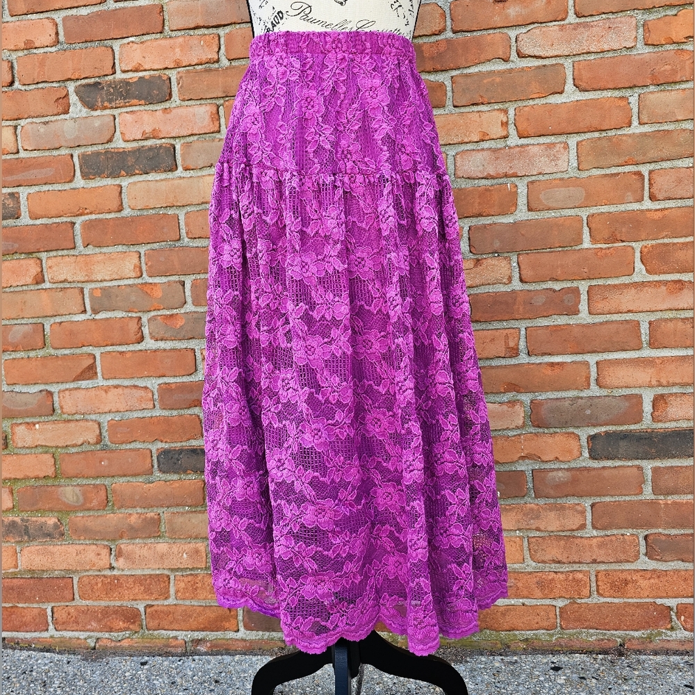 VTG Avon Fashion Mesh Lace Dusty Pink Midi A- Line Skirt.